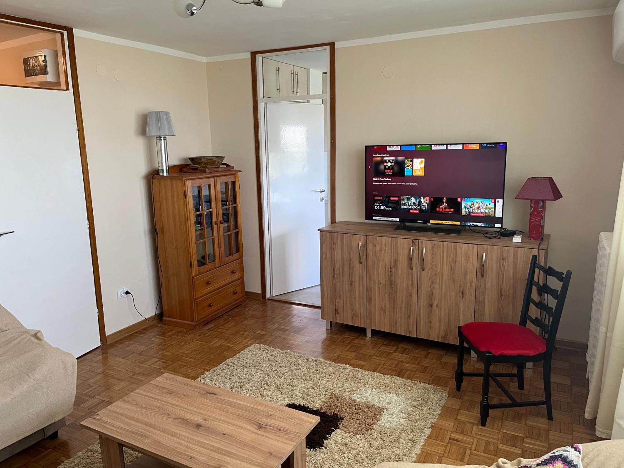 Apartment Comfort & Style Panoramic Urban Retreat